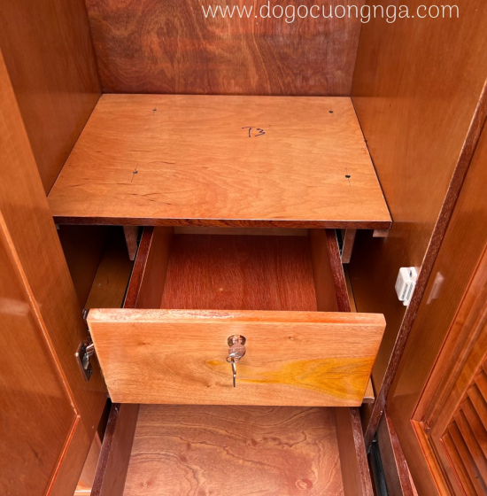 Tủ quần áo gỗ xoan đào 3 cánh 1m6 - mẫu lá sách 