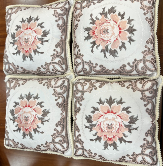 Gối Lụa Trang Trí Ghế Sofa Đẹp 01 