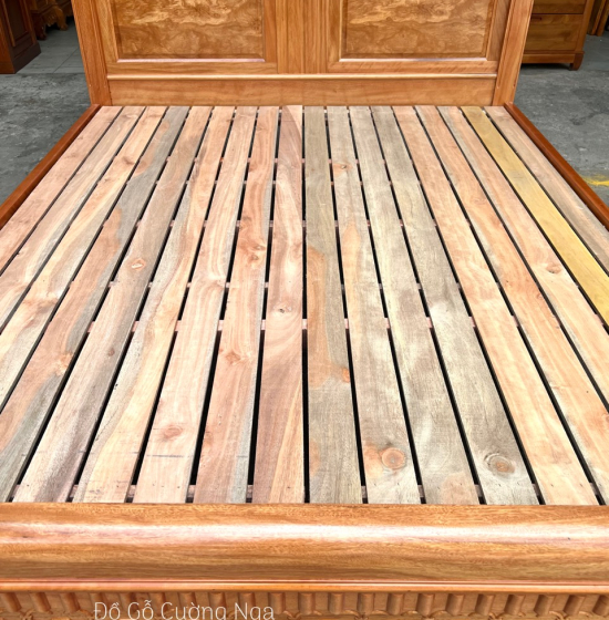 Giường Ngủ Gỗ Đinh Hương Vạt Lan - Mẫu Quạt Hiện Đại 