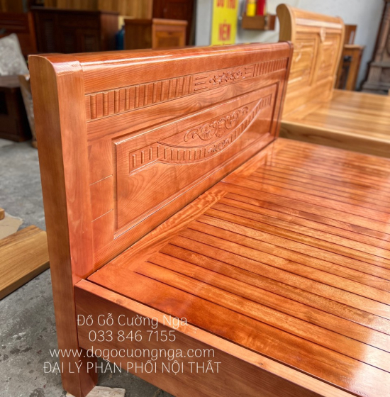 Giường gỗ sồi nga vạt phản - màu cánh gián 