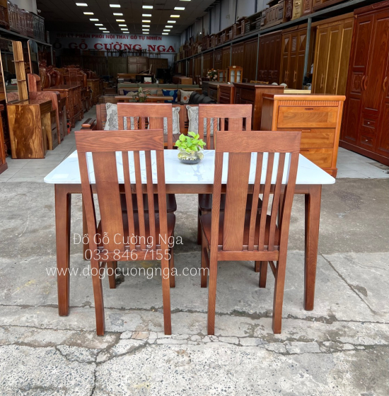 Bộ bàn ăn gỗ sồi nga mặt đá 4 ghế - lau màu óc chó GS 06