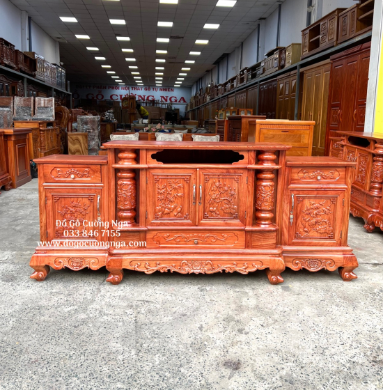 Kệ tivi gỗ Hương Đá mẫu cột nho 1m8 và 2m KG 03