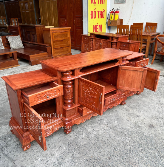 Kệ tivi gỗ Hương Đá cao cấp 2m2 - mẫu cột nho KG 04