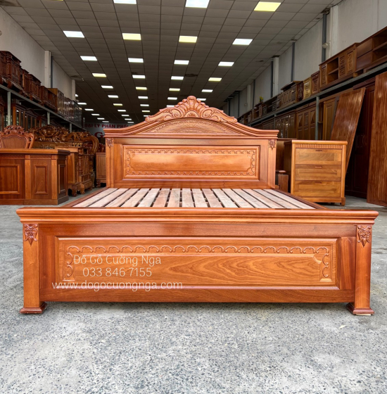 Giường gỗ xoan đào vạt lan - mẫu nữ hoàng 