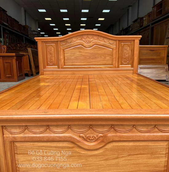 Giường gỗ đinh hương vạt phản - mẫu nữ hoàng 