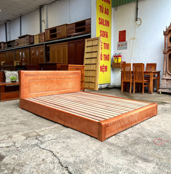 Giường gỗ sồi nga kiểu nhật hiện đại - vạt lan 