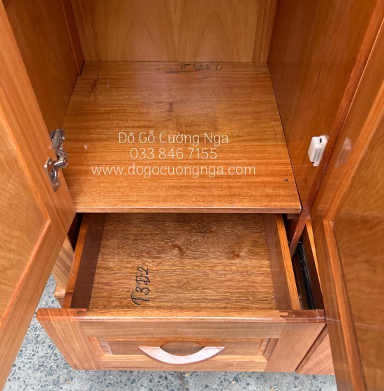 Tủ quần áo gỗ gõ đỏ 3 cánh cao cấp - mẫu hoa vòm 