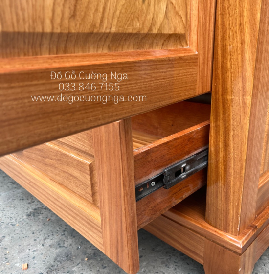 Tủ quần áo gỗ gõ đỏ 3 cánh cao cấp - mẫu hoa vòm 
