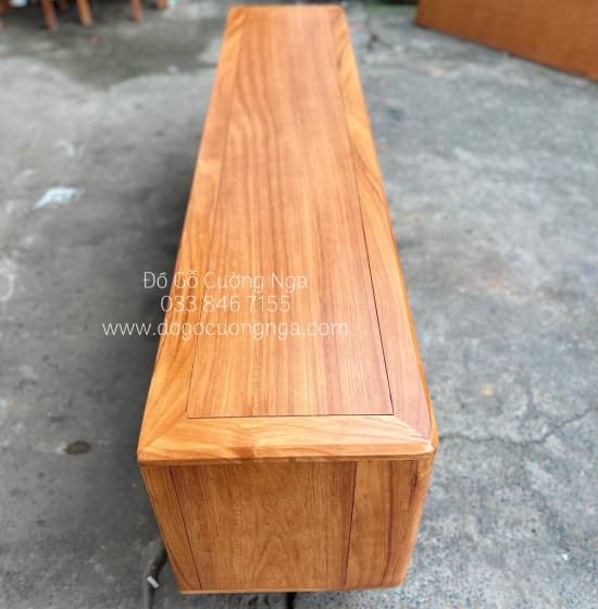 Kệ tivi gỗ gõ đỏ hiện đại 2m - chân xoắn KG 02 