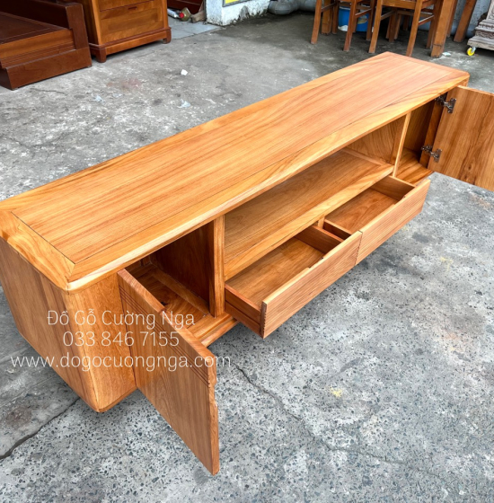Kệ tivi gỗ gõ đỏ hiện đại 2m - chân xoắn KG 02 