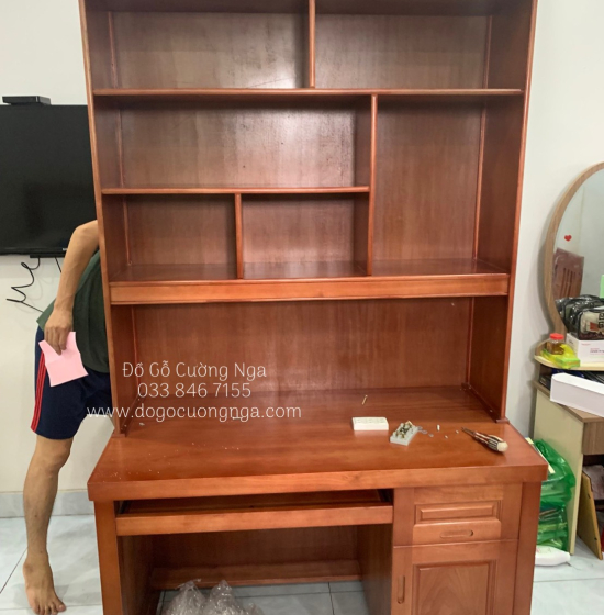 Bàn Học Gỗ Xoan Đào Cao Cấp 1m2 Kèm Giá Sách 