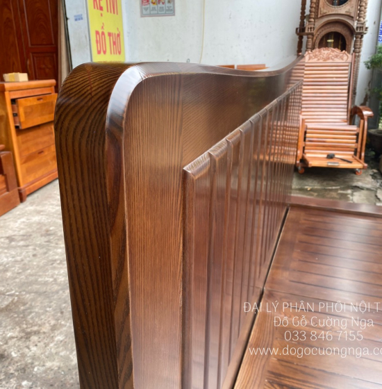 Giường Ngủ Gỗ Sồi Nga Kiểu Nhật Chân Quỳ Óc Chó Sang Trọng 