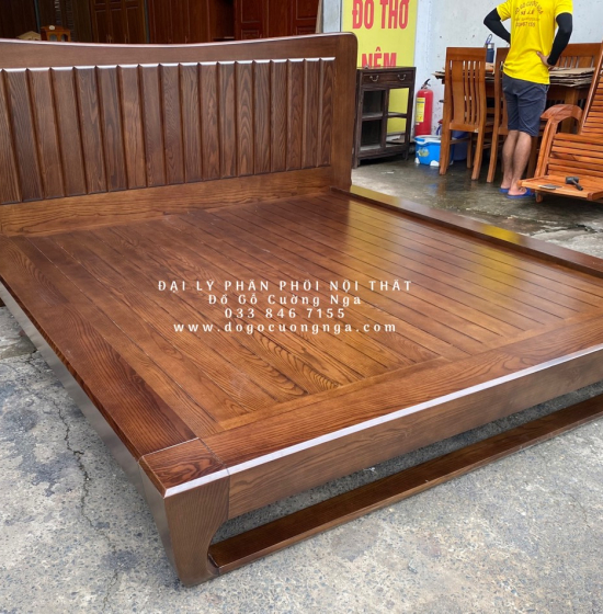 Giường Ngủ Gỗ Sồi Nga Kiểu Nhật Chân Quỳ Óc Chó Sang Trọng 