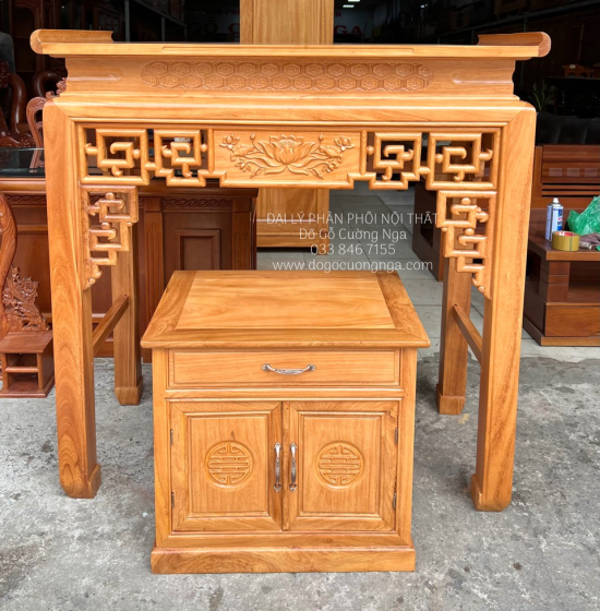 Bàn Thờ Gia Tiên Gỗ Gõ Đỏ 1m27 Trạm Sen 2 Chi Tiết BT 1.02