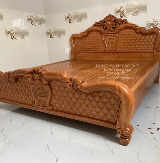Giường gỗ gõ đỏ mẫu hoa hồng hiện đại 