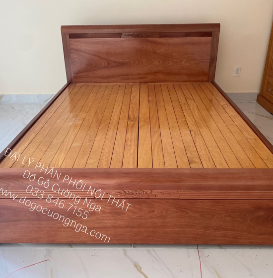 Giường gỗ xoan đào vạt phản - chỉ hoa 