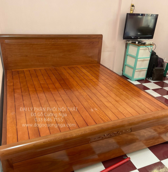 Giường gỗ xoan đào vạt phản - chỉ hoa 
