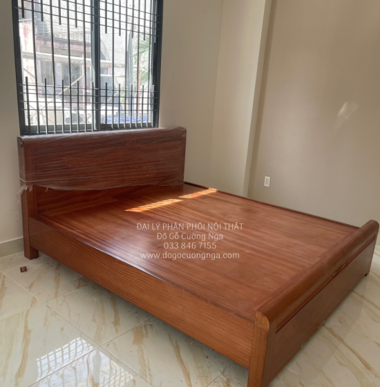 Giường gỗ xoan đào vạt phản - chỉ hoa 