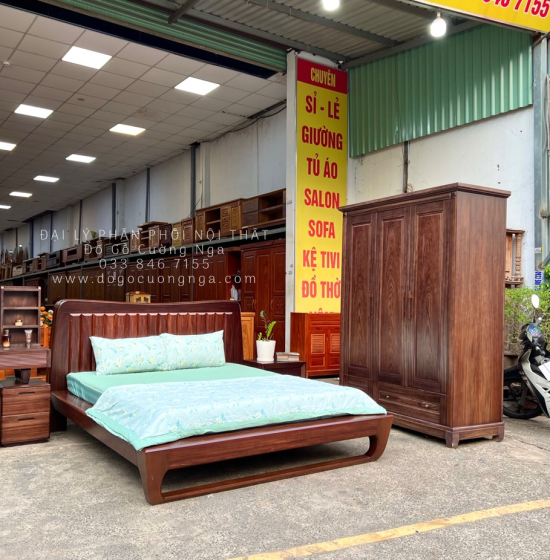 Giường Gỗ Cẩm Kiểu Nhật Màu Óc Chó Sang Trọng 