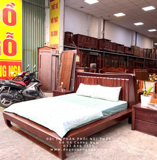 Giường Gỗ Cẩm Kiểu Nhật Màu Óc Chó Sang Trọng 