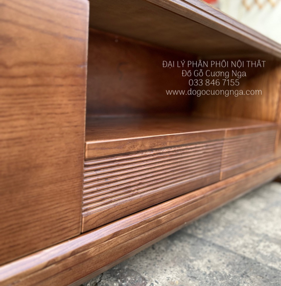 Kệ Tivi Gỗ Sồi Nga Lau Màu Óc Chó Hiện Đại KG 16.2