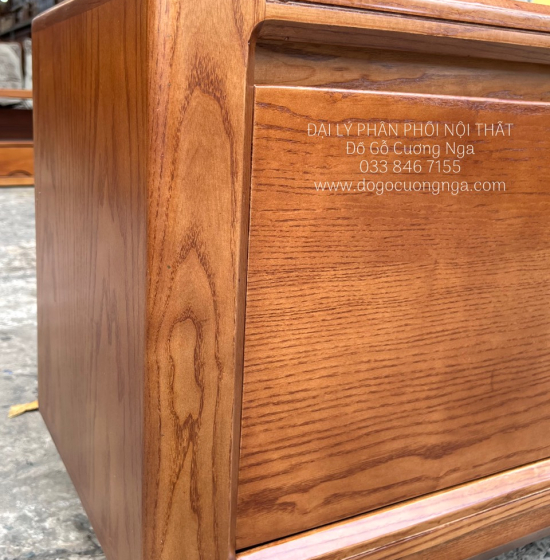 Kệ Tivi Gỗ Sồi Nga Lau Màu Óc Chó Hiện Đại KG 16.2