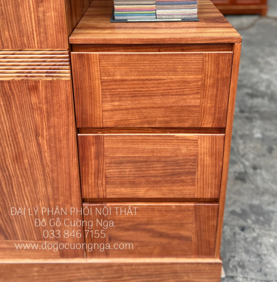 Tủ Quần Áo Gỗ Cẩm Vân 3 Cánh Góc Cao 2 Tầng CV 29.15
