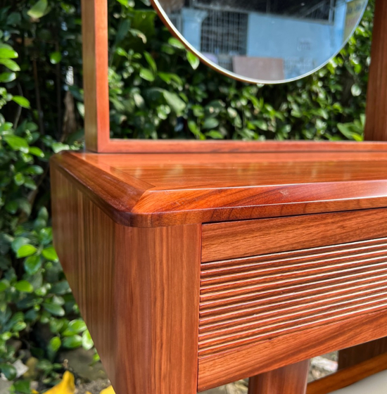 Bàn Phấn Trang Điểm Gỗ Cẩm Vân 1m Hiện Đại TĐ 18.12