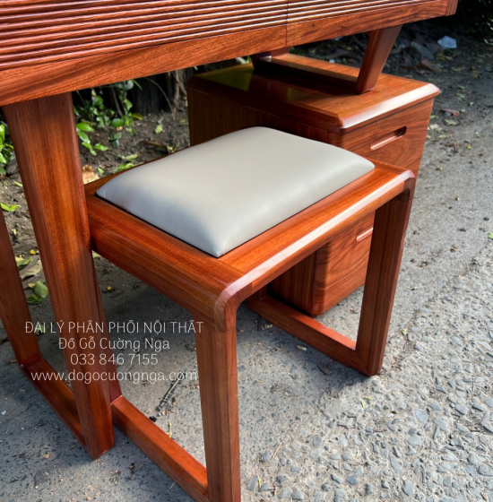 Bàn Phấn Trang Điểm Gỗ Cẩm Vân 1m Hiện Đại TĐ 18.12