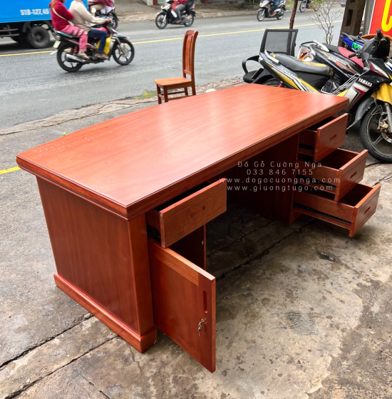 Bàn Ghế Làm Việc Gỗ Xoan Đào 1m8 Hiện Đại GĐ 21.9