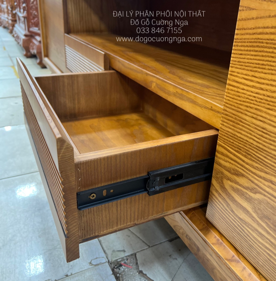 Kệ Tivi Gỗ Sồi Nga Hiện Đại Lau Màu Sơn Inchem Cao Cấp