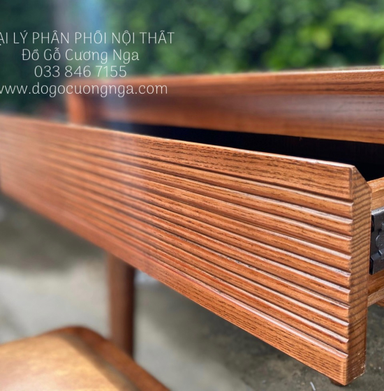Bàn Phấn Trang Điểm Gỗ Sồi Nga Lau Màu Cao Cấp Mẫu Mới Nhất