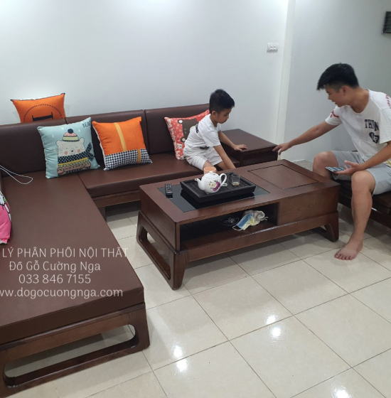 Sofa Gỗ Sồi Nga Lau Màu Óc Chó Góc L 2m8x1m8 Kèm Nệm Đẹp
