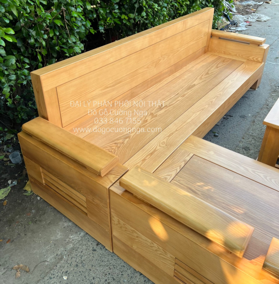 Ghế Sofa Gỗ Sồi Nga 2m3x2m Góc Chữ L Tựa Trơn 