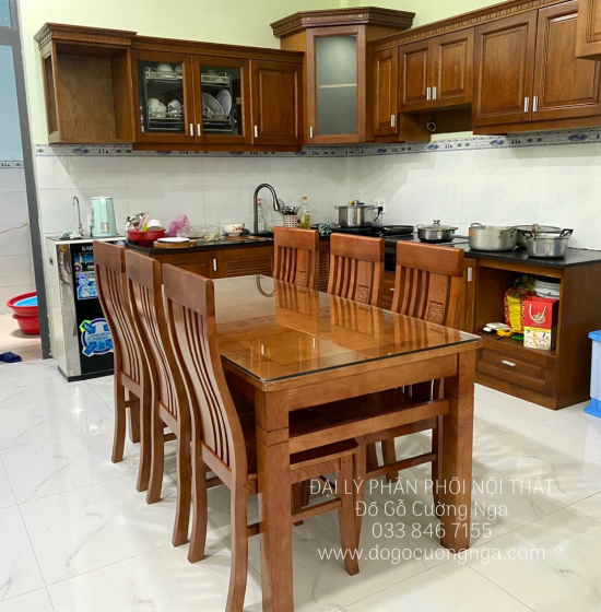 Bộ bàn ăn gỗ Sồi Nga 1m6 mặt liền giá rẻ BG 067
