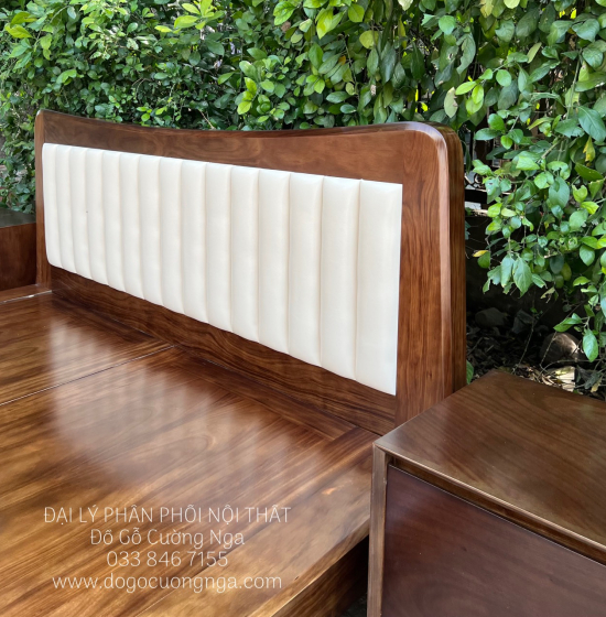 Giường Ngủ Chân Quỳ Gỗ Hương Xám Bọc Nệm Màu Óc Chó 