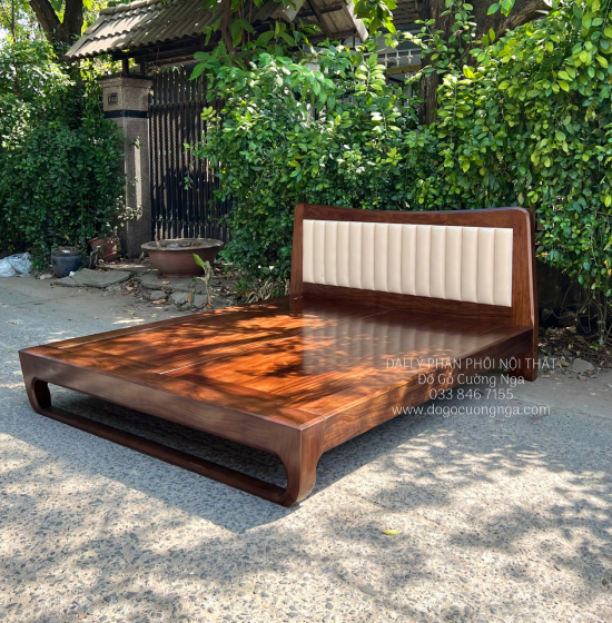 Giường Ngủ Chân Quỳ Gỗ Hương Xám Bọc Nệm Màu Óc Chó 