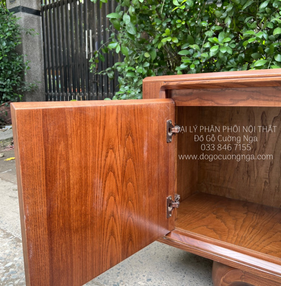 Kệ Tivi Gỗ Sồi Nga Lau Màu Óc Chó 2m5 Chân Xoắn Sang Trọng 