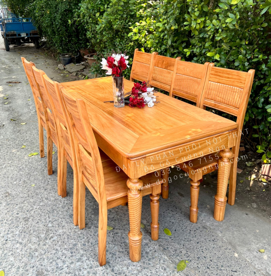  Bàn Ăn Gỗ Gõ Đỏ 8 Ghế Mẫu Mới Sang Trọng 