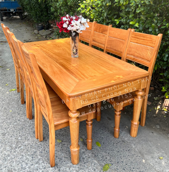  Bàn Ăn Gỗ Gõ Đỏ 8 Ghế Mẫu Mới Sang Trọng 