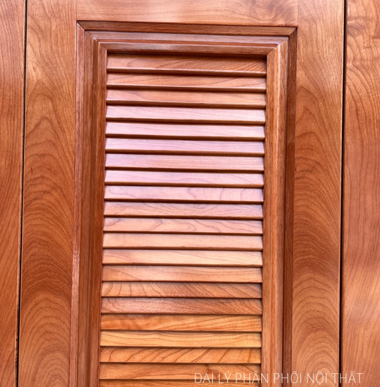 Tủ quần áo gỗ xoan đào 3 cánh mẫu hoa thị lá sách 