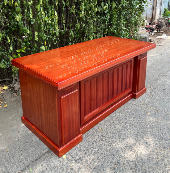 Bàn Ghế Làm Việc Giám Đốc Gỗ Xoan Đào 1m67 Cao Cấp Sang Trọng 