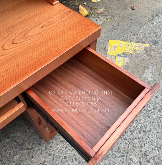 Bàn Ghế Học Sinh Gỗ Xoan Đào Cao Cấp 1m Kèm Kệ Sách BH 24.2
