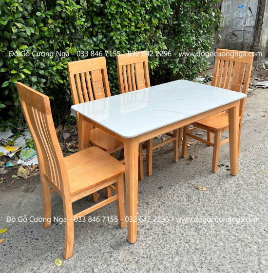 Bộ Bàn Ăn Gỗ Sồi Nga Mặt Đá 4 Ghế Phớt Vàng Hiện Đại 