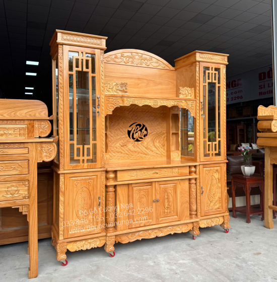 Kệ Tivi Phòng Khách Kết Hợp Tủ Rượu Gỗ Gõ Đỏ Mặt Lưng Liền Sang Trọng