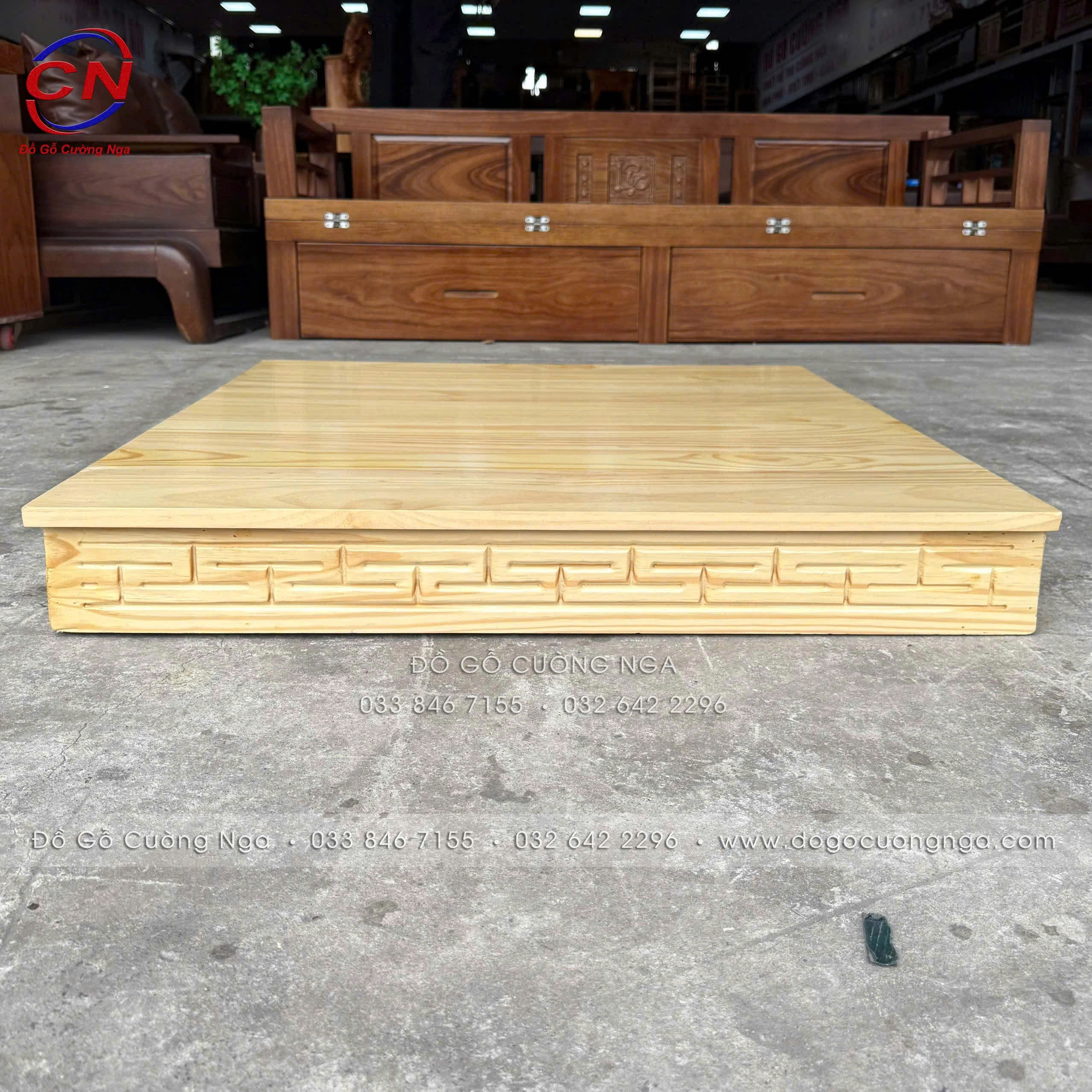 đế kê bàn thờ ông địa gỗ thông