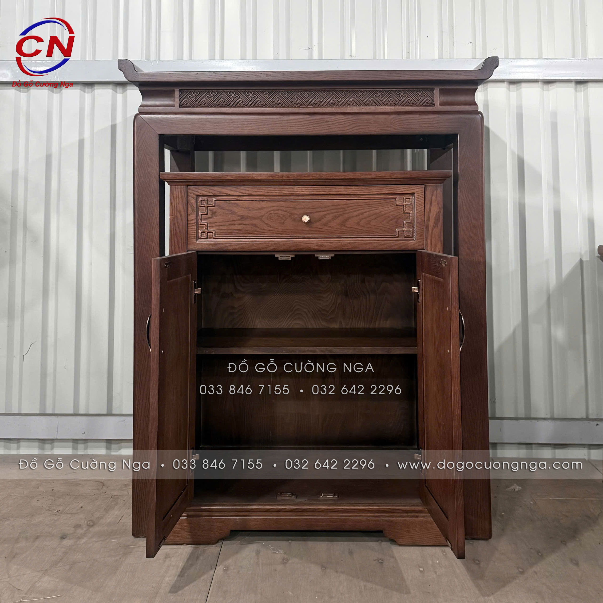 bàn thờ gỗ sồi óc chó 