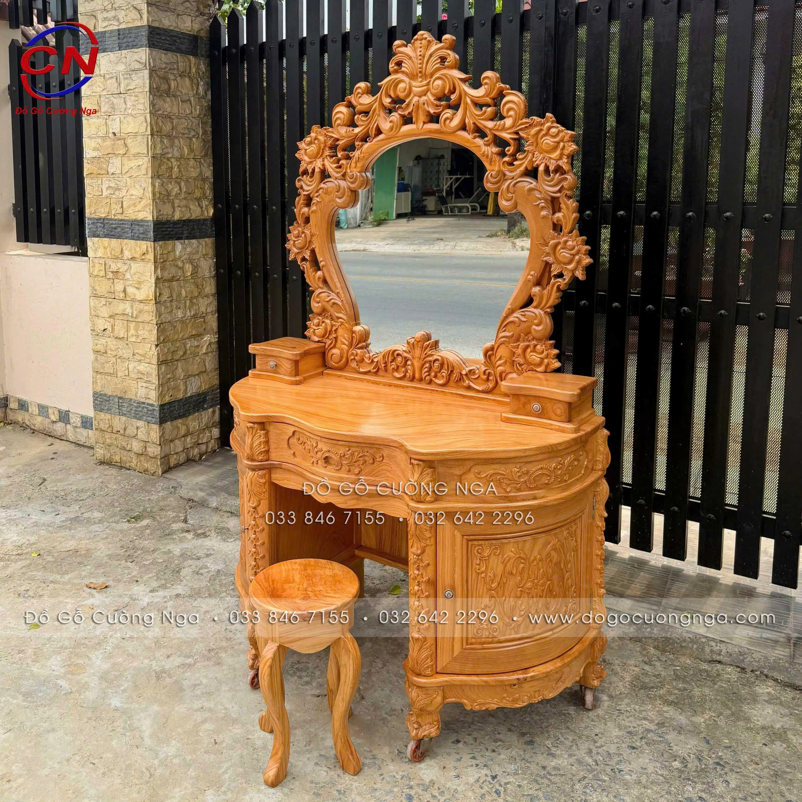 ban trang điêm gỗ gõ đỏ 