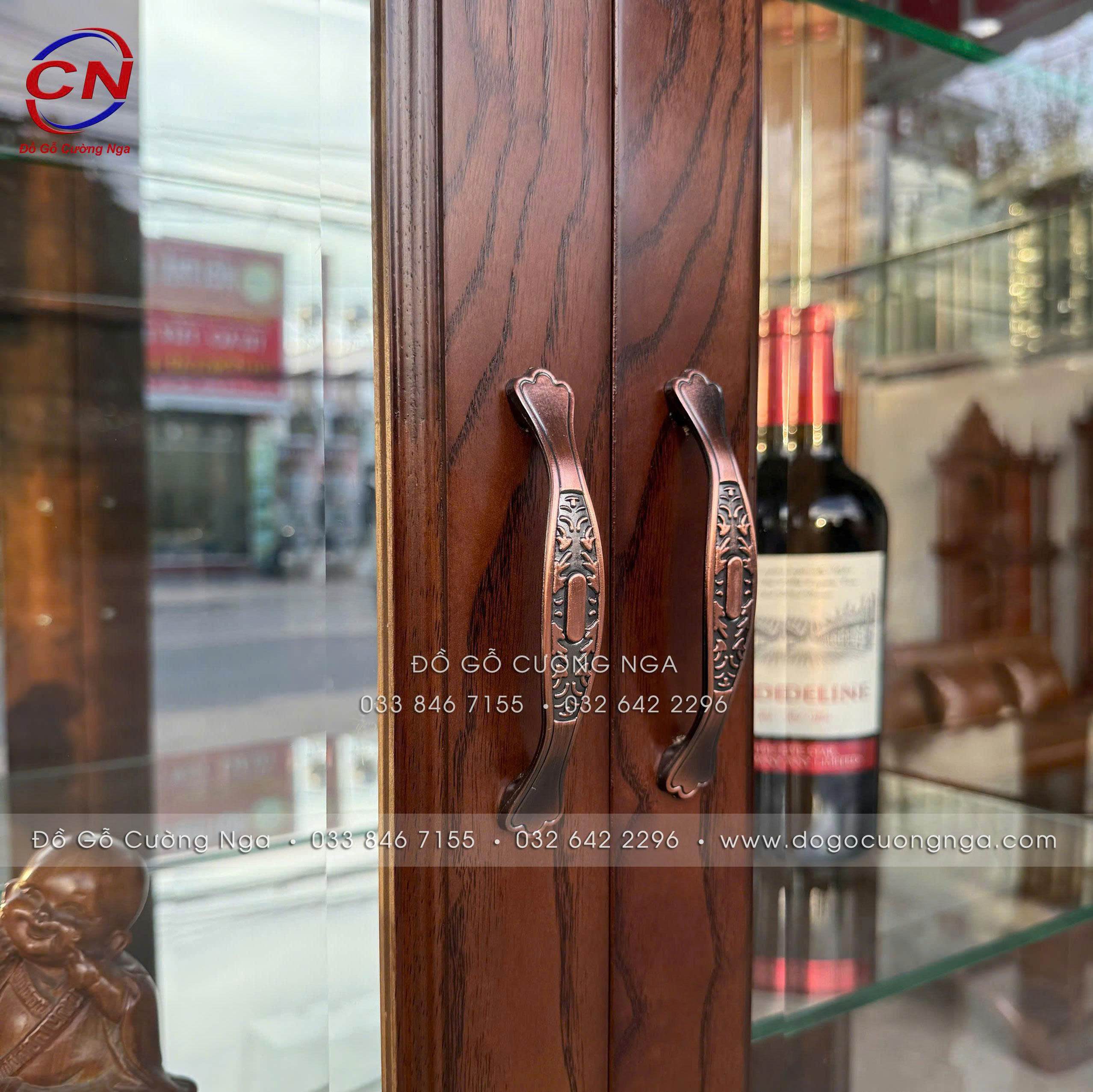 tủ rượu gỗ sồi óc chó 3 cánh dài 1m45 