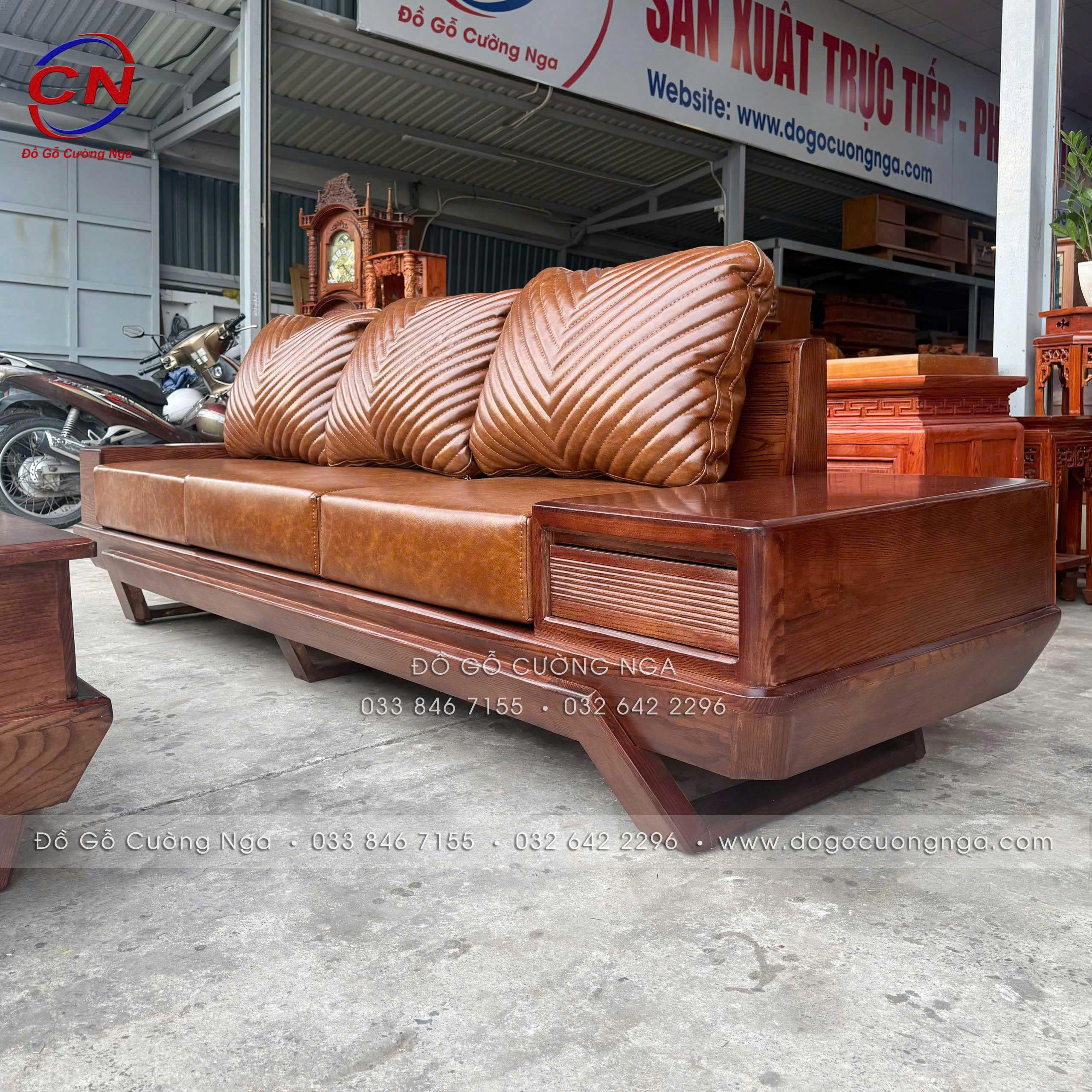sofa gỗ sồi nga chân thuyền kèm nệm